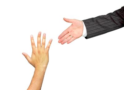 Dare una mano